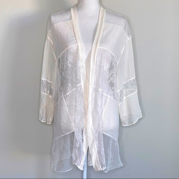 Victoria’s Secret Sexy Lace Kimono Robe Cover Up